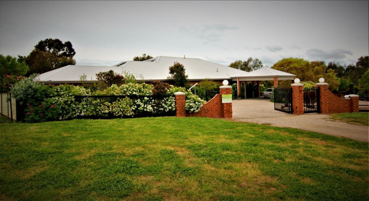 Barklysuites Apartments Rutherglen Exterior photo